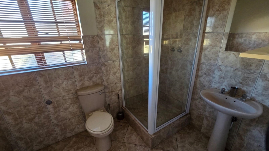 3 Bedroom Property for Sale in Vista Park Free State